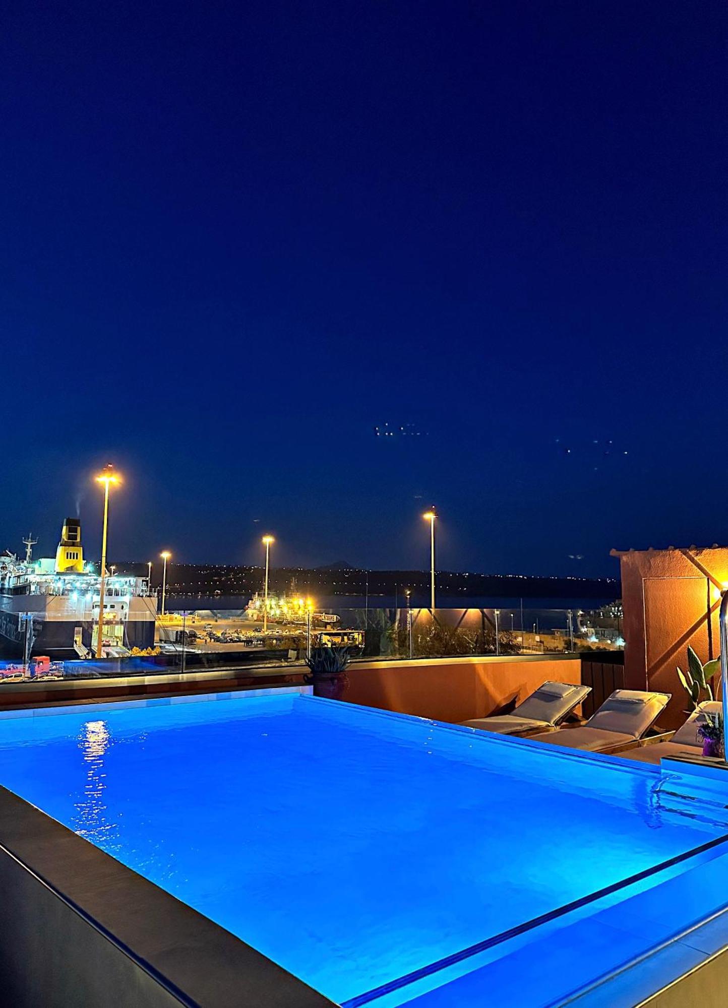 Nidus Villa Souda Extérieur photo